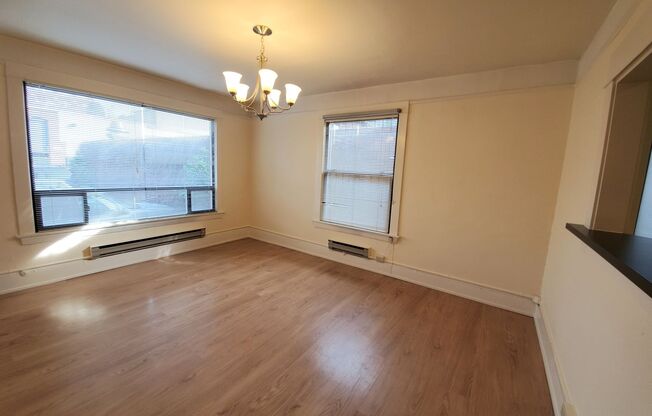 1 bed, 1 bath, 600 sqft, $1,600, Unit 03