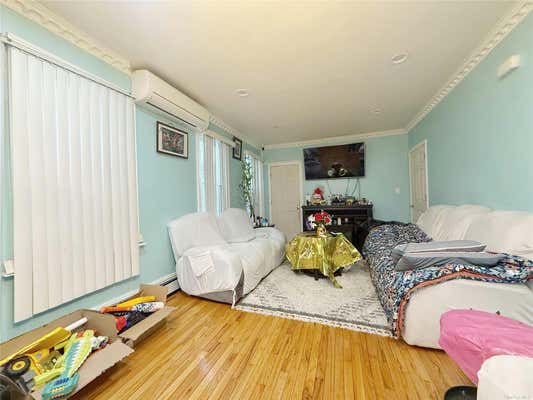 2 beds, 1 bath, $2,699