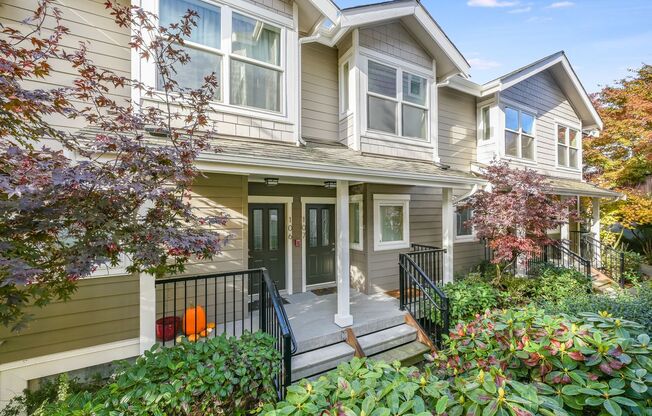 2 bedroom 2.5 bathrooms. 1 parking space only.