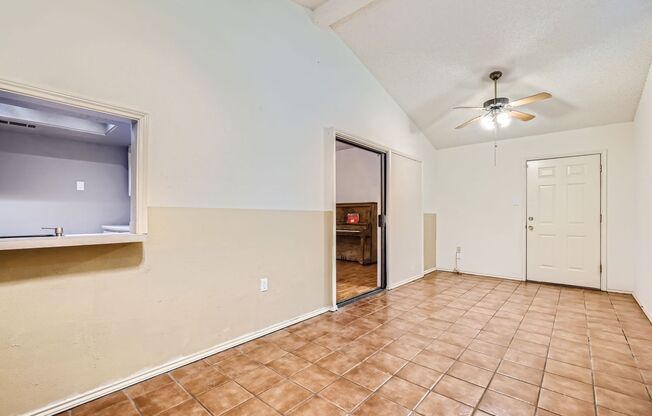 2 beds, 2 baths, $1,595