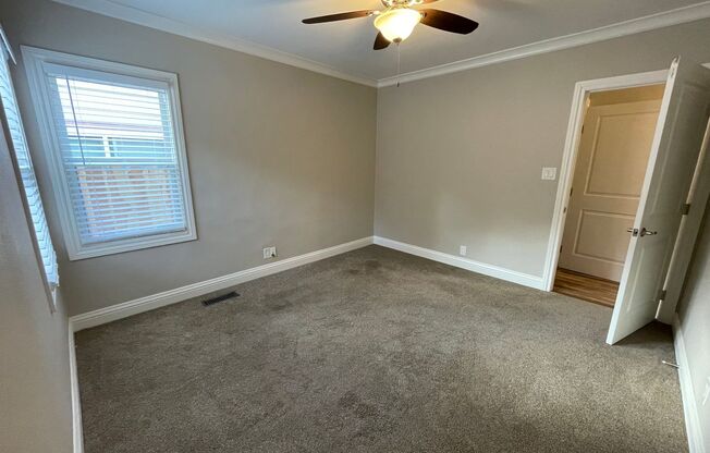 2 beds, 1 bath, $3,295