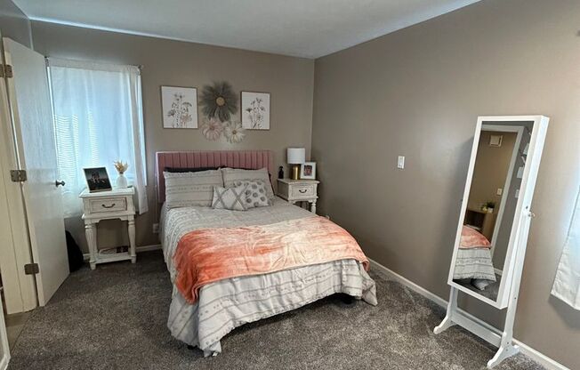 2 beds, 1.5 baths, 680 sqft, $949, Unit 8534