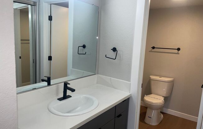 2 beds, 2 baths, 960 sqft, $3,400, Unit E-319