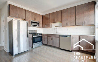 3409 W Fullerton Ave