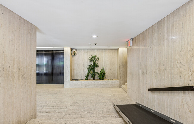 Studio, 1 bath, 480 sqft, $4,100, Unit 4K