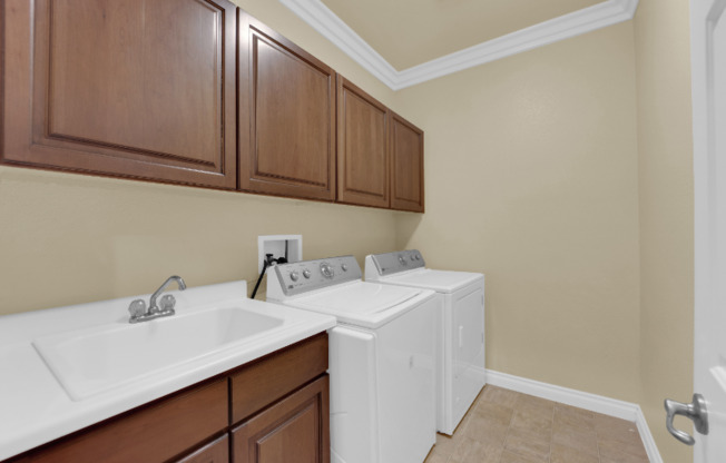 10057 PORTULA VLY ST