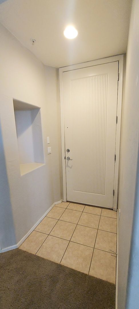 Come Check Out this Wonderful 2 Bedroom 2 Bath Condo