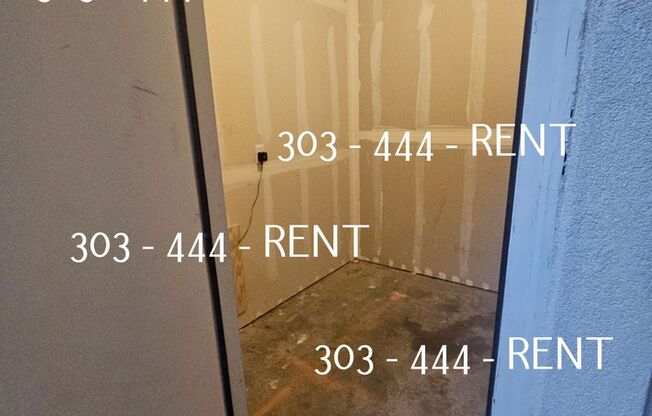 Cozy Townhome in Sage Creek! Make this your new home! Washer and Dryer included!
