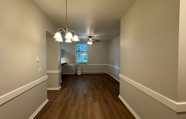 2 beds, 1 bath, 770 sqft, $1,450, Unit 1121