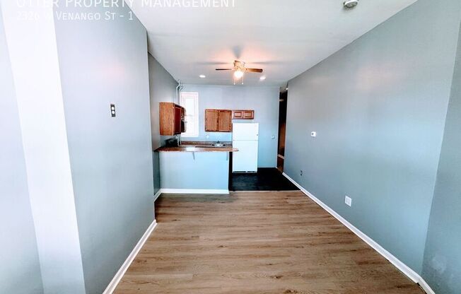 2326 W VENANGO ST