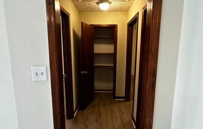 2 beds, 1 bath, 1,000 sqft, $1,000, Unit MD141