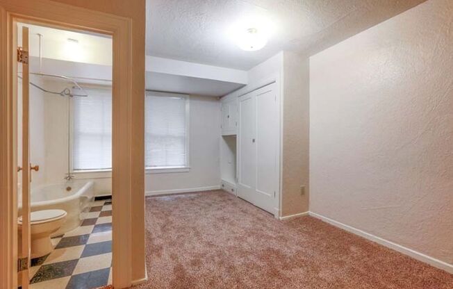 1 bed, 2 baths, 737 sqft, $1,500, Unit 101