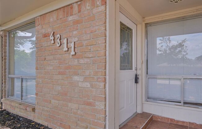 3 beds, 2 baths, $1,795