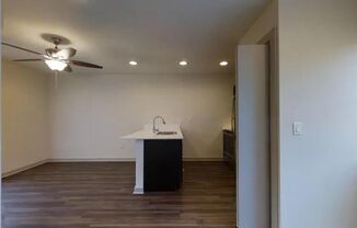 1 bed, 1 bath, 655 sqft, $1,150, Unit 210