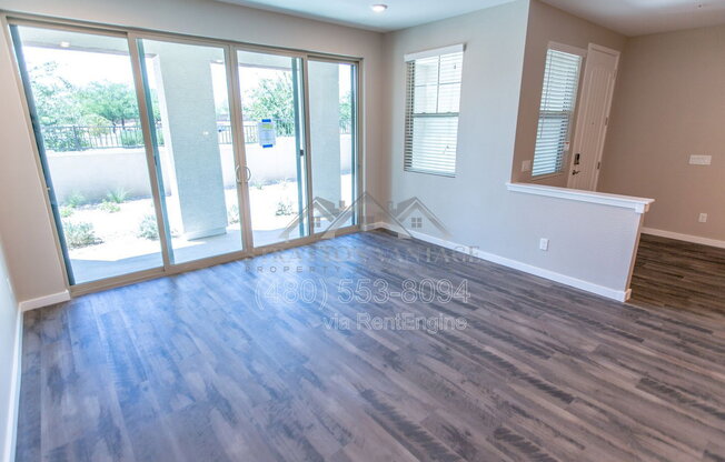 3 beds, 2.5 baths, 2,107 sqft, $2,395, Unit 4