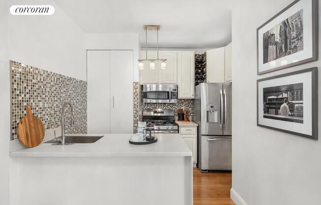 2 beds, 1 bath, 836 sqft, $5,450, Unit TH1F