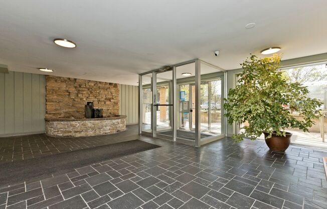 1 bed, 1 bath, $1,405, Unit 408