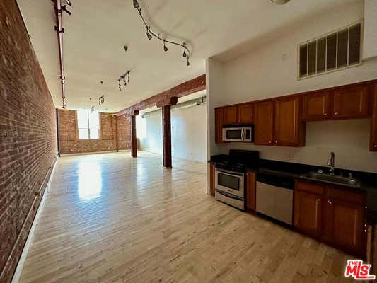 726 S Santa Fe Ave