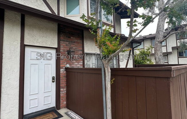 10480 SUNLAND BLVD
