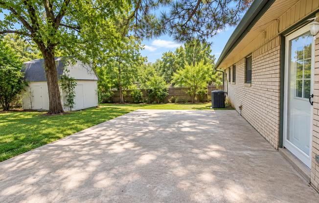 3 beds, 2 baths, $1,795