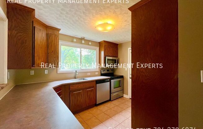 1105 BALTHIS DR