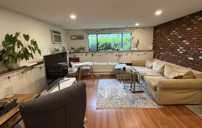 102 ALPINE ST