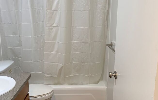 2 beds, 2 baths, 964 sqft, $2,150, Unit C 10