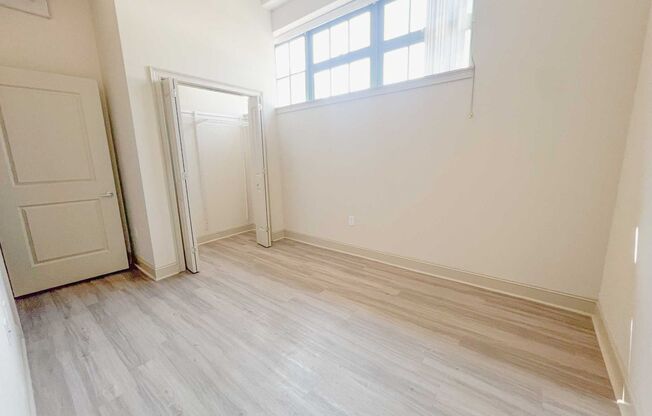 2 beds, 1 bath, 725 sqft, $1,460, Unit 308