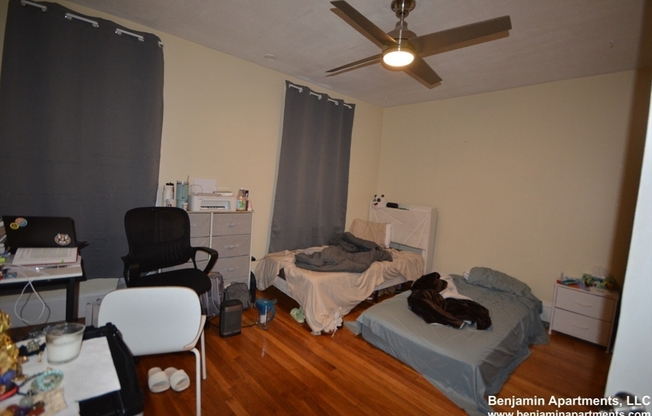 2 beds, 1 bath, 1,200 sqft, $3,150, Unit 2