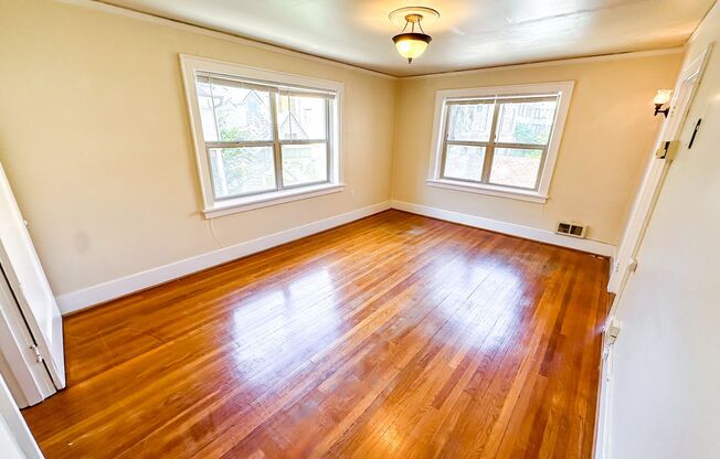 Studio, 1 bath, 437 sqft, $1,395, Unit 102