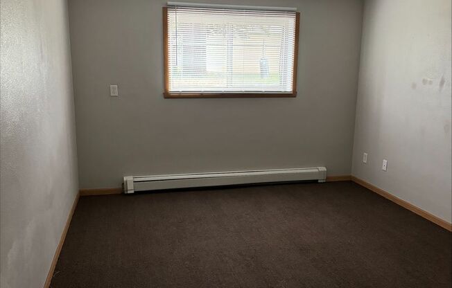 1 bed, 1 bath, $815, Unit 4