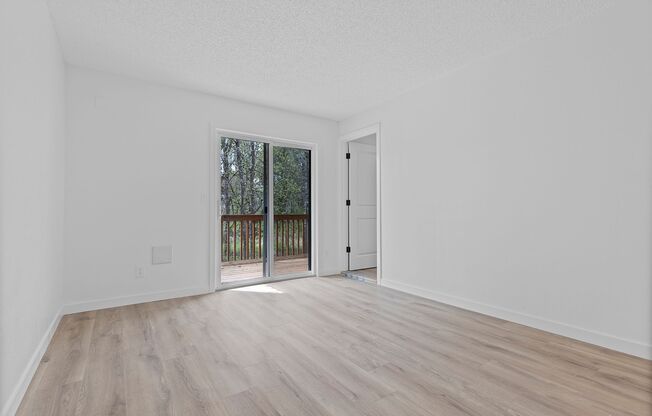 Newly Remodeled Kennedy Park Apartments! $$ ONE MONTH FREE MOVE IN BY 12/31/25!!!!$$