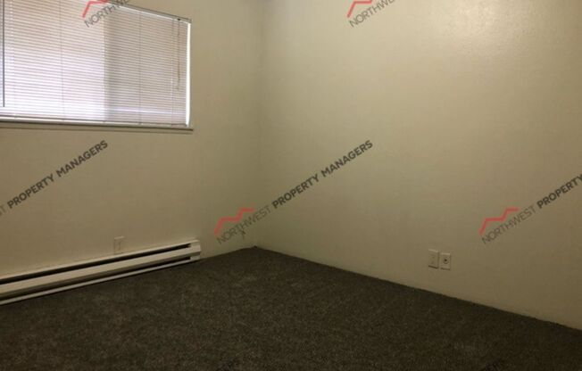 2 beds, 1 bath, 930 sqft, $1,295, Unit #20