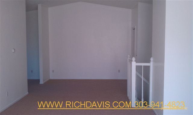 3 beds, 2 baths, $2,300, Unit 1 Car Attached Garage North Side