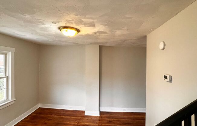 2 beds, 1 bath, $1,525