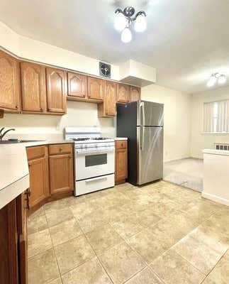 2 beds, 1 bath, 1,000 sqft, $2,500, Unit 3