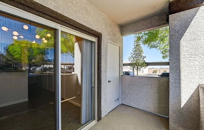 2 beds, 2 baths, $1,525, Unit # 1144