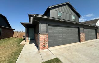 3 beds, 2.5 baths, $1,495