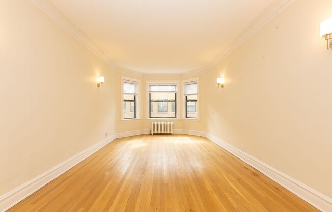 1 bed, 1 bath, 765 sqft, $1,445, Unit 605-2L