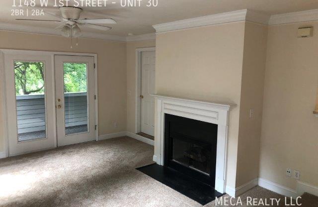 1148 W 1 ST