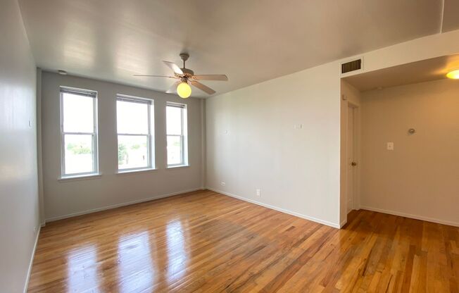 1 bed, 1 bath, 550 sqft, $1,695, Unit 5959-502