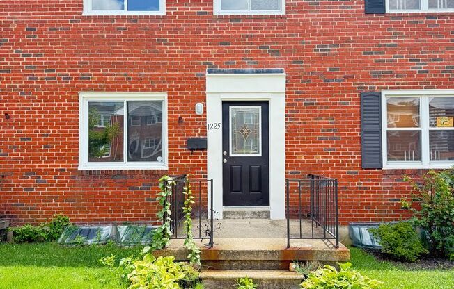 Four-Bedroom House in Parkville