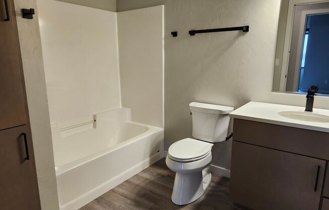 2 beds, 2 baths, 1,028 sqft, $1,700, Unit 403