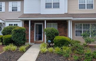 Charming, townhome located in the Bennington Place Community in Charlotte!