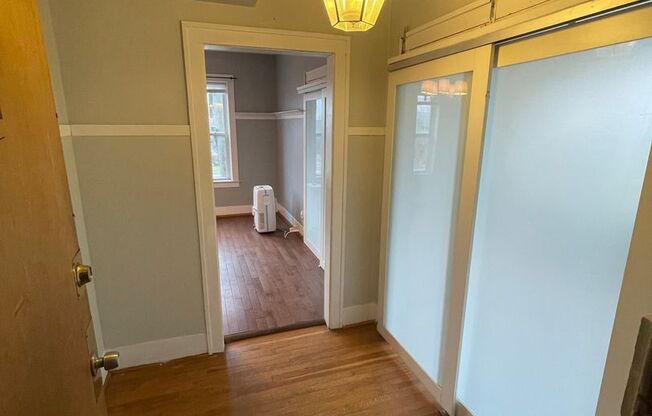 6 beds, 2 baths, 3,000 sqft, $2,849, Unit UNIT 19