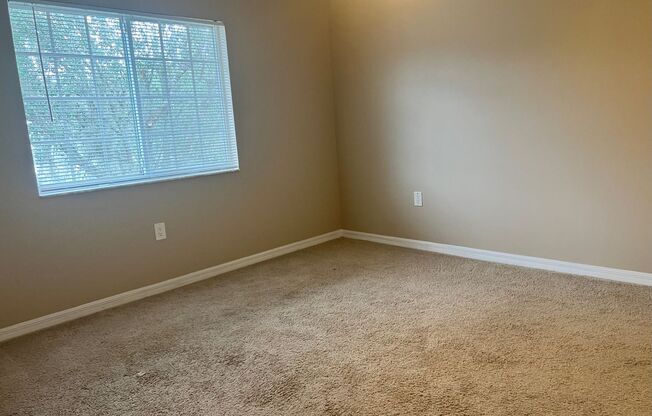 3 beds, 2.5 baths, $1,850