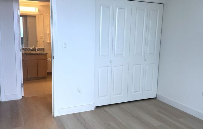 3 beds, 2 baths, $4,500, Unit # 3909