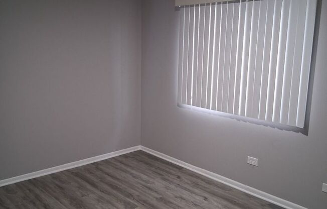 2 beds, 1 bath, $1,650, Unit 609-102