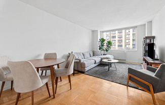 1 bed, 1 bath, $4,550, Unit 16D