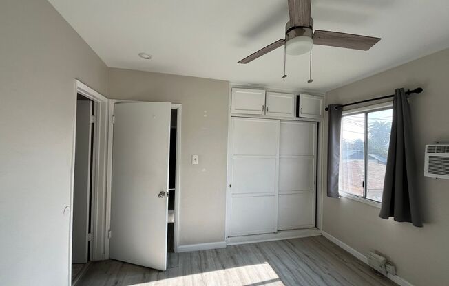 2 beds, 1 bath, $2,590, Unit 13408